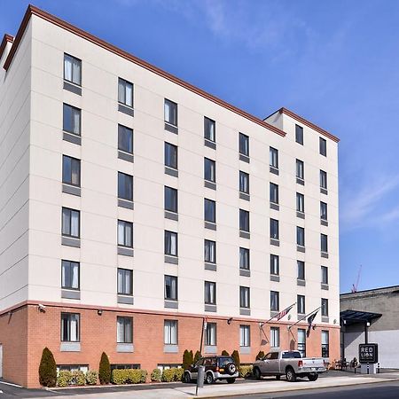 Red Lion Inn And Suites Brooklyn New York Extérieur photo