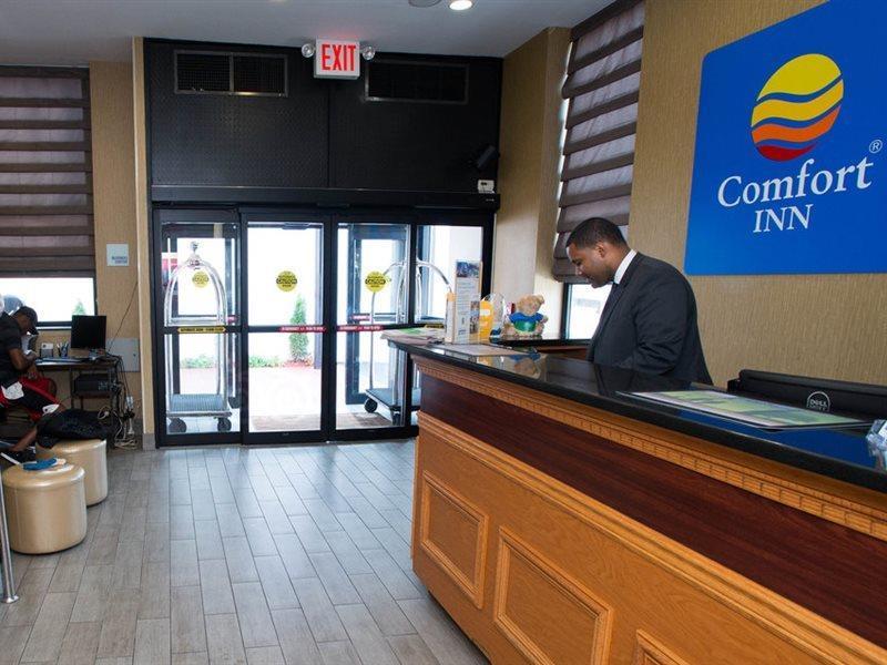 Red Lion Inn And Suites Brooklyn New York Extérieur photo