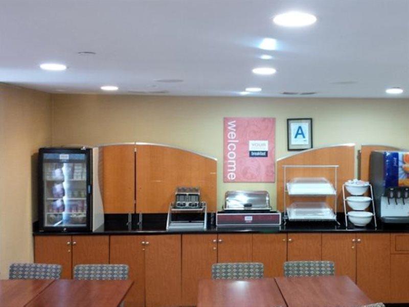 Red Lion Inn And Suites Brooklyn New York Extérieur photo