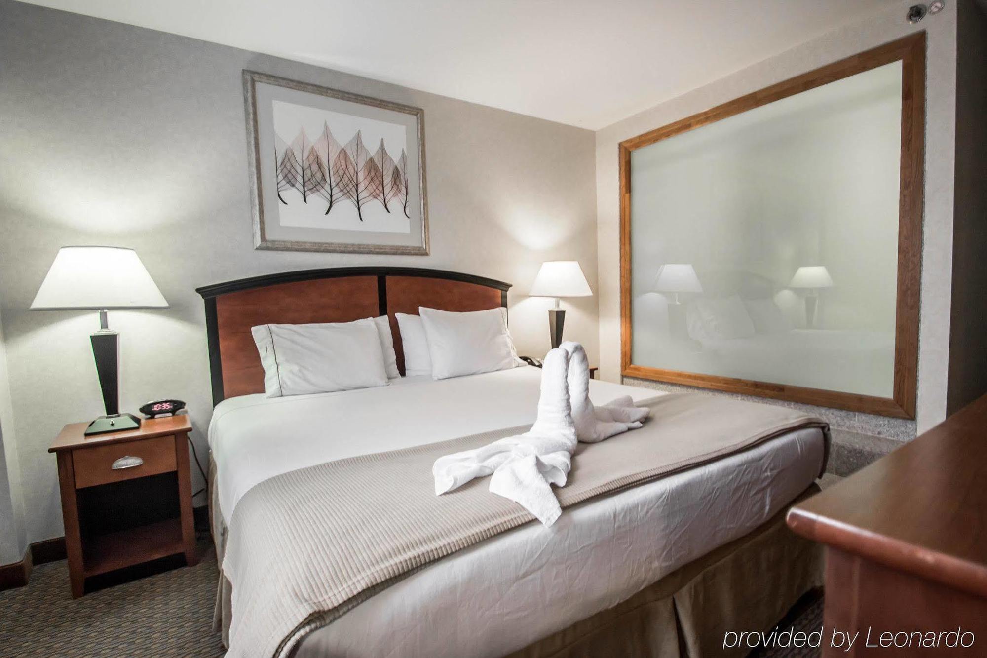 Red Lion Inn And Suites Brooklyn New York Extérieur photo